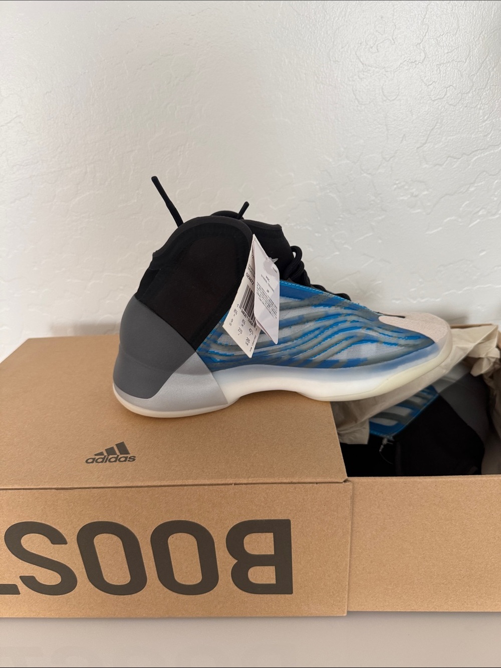 adidas Men's Blue and Black High-Top Athletic Shoes